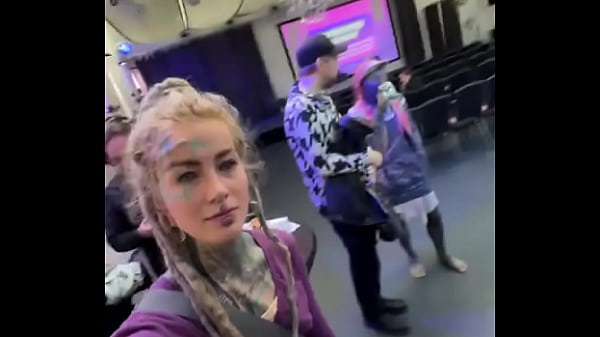 Nonton I&rsquo;m At The Pffberlin And Enjoying The Event From ️would You Like To See More ? thumbnail