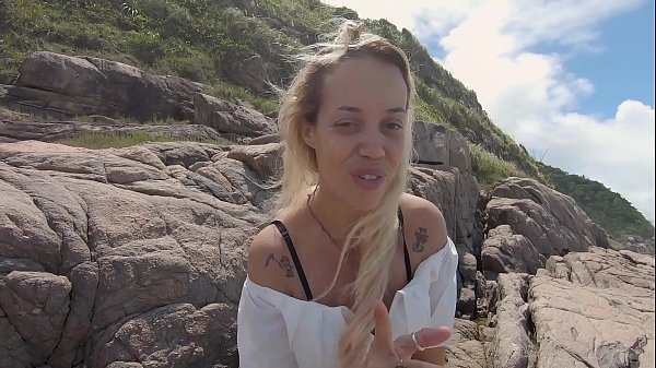 Play MP4 - Gozando na beira do mar