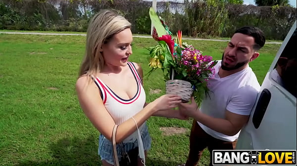 Valentines Date on The Bus Angel_Aurora