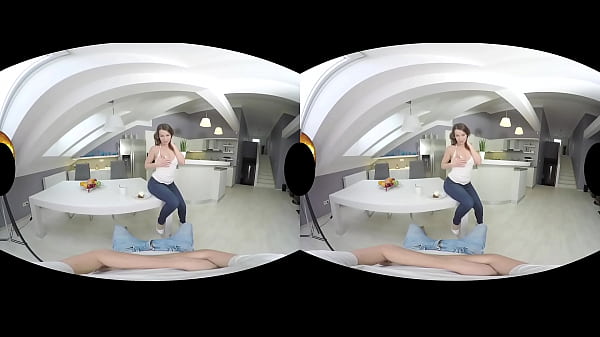 Caroline Ardolino Is A HotBrown-haired MILF