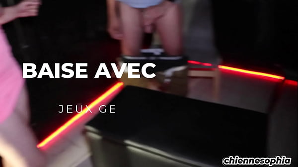 Nonton Hummm Bais&eacute; Par Mes Fans !!!! Le Pied Total !!! Ce Jeu Geoloc Est Top !! thumbnail