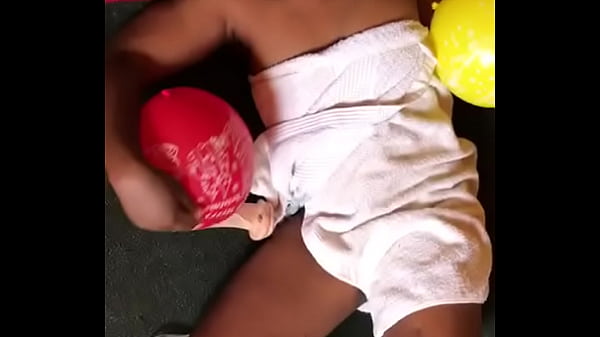 Nonton Studio Getting Set For The Christmas Pussy thumbnail