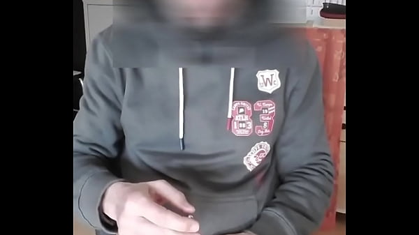 Play MP4 - caresses et &eacute;jaculation avec ma tige ur&eacute;tral dans le penis