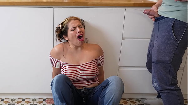 Play MP4 - Wetting Jeans and getting Golden Shower