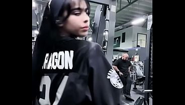 Nonton Legday Vibesssss Y Mala Iluminaci&oacute;n ) Mi C&oacute;digo Linna Para -25 Dragonpharma Llc -10 Wolfpak.official Gym Fitgirl Gymoutfit Moti thumbnail