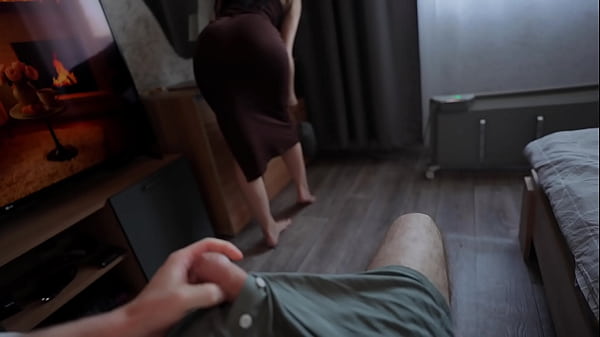 StepMom Caught StepSon With Boner_and Helps to CumQuick