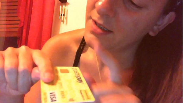 Play MP4 - Uso la tua carta di credito per i miei acquisti di oggi&colon; sei solo un lurido pezzente che deve darmi tutti i suoi soldi guadagnati duramente