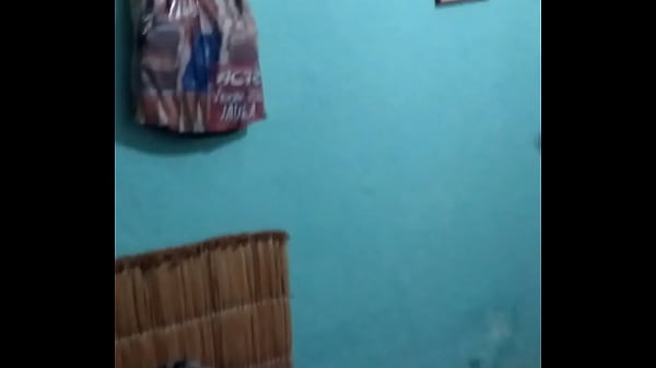 Play MP4 - comendo a nanci 2