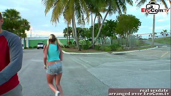 Play MP4 - Britische blonde dumme teen abgeschleppt zum porno