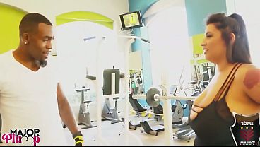 Sofia's gym trip diverts to rome's bed for big blsck cock ride 