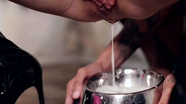 Rimjob breastmilk & enema