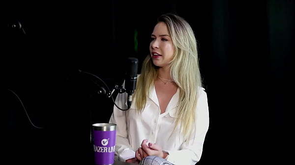 Saiu_roxa de_um vídeo de sadomasoquismo e quase chorou achouruim aoperder_a virgindade e ofeticheque não faria_é o Milena Moreau SHEERRED