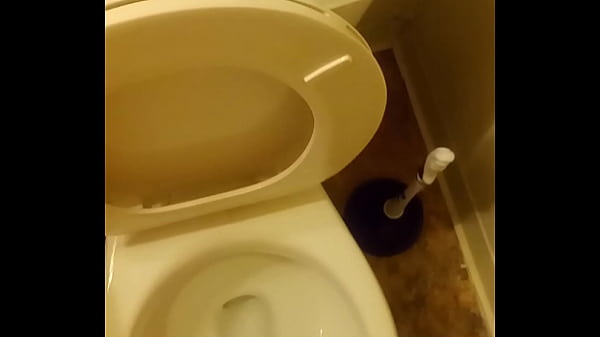 Pee in the toilet 