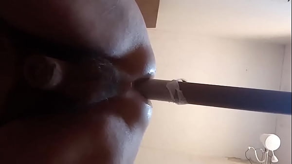 Sozinho fudendo meu cuzinho gostoso 