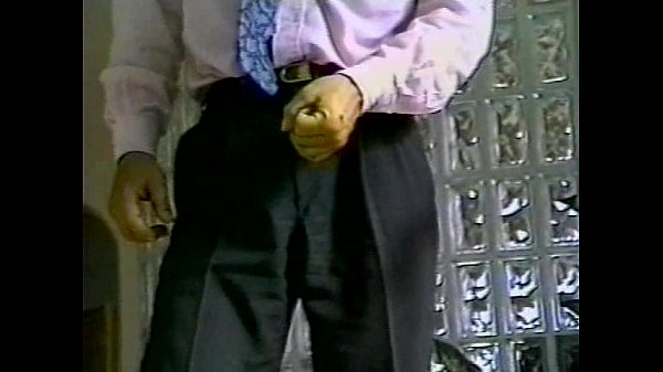 Play MP4 - Little Nuts