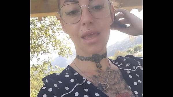 Ce soir en live uniquement pour mes fans alors si tu veux t amusez rejoins moi ... 