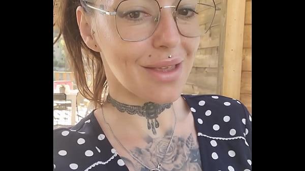 Ce soir en live uniquement pour mes fans alors si tu veux t amusez rejoins moi 