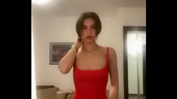 Nonton Milla Try To Show Her Body In Front Of Camera For People Who Need Her thumbnail