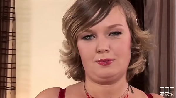 Busty blondie doing a hot stiptease