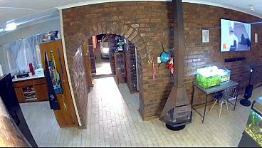 Caught my husband fucking a prostitud ,he thought I was at work