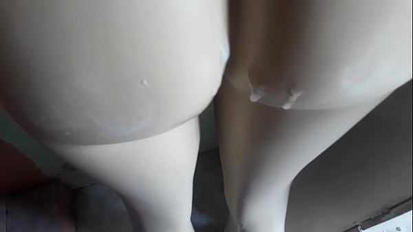 Comendo uma manequim