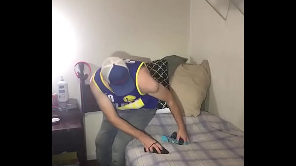 Play MP4 - Hidden cam stepbrother sniffing panties