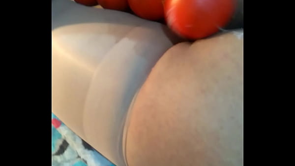 alexxxa metiendose pelotas en el culo