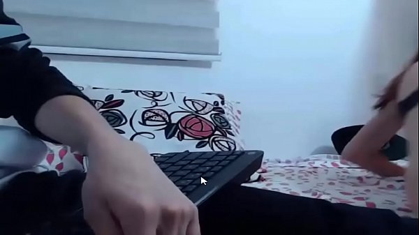 Young_nerd sucks girlfriend inpussy Chaturbate 1