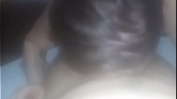 Chupando outro desconhecido num motel barato