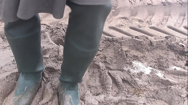 Crushing the Mud in Hunter Waders