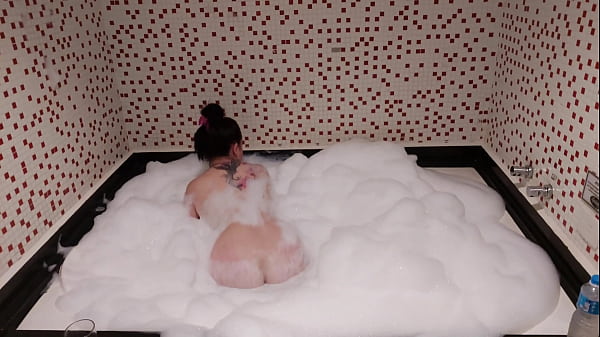 Nonton Casadinha Levando Muita Rola Grande Enquanto O Corno Trabalha thumbnail