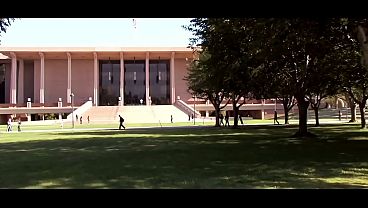 Nonton She Trades Off And Fucks Both Guys Before She Gets Under Them Both And Takes Two Big Loads... thumbnail