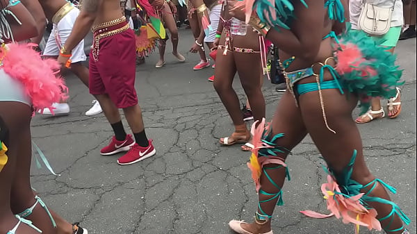 Nonton Walk thumbnail