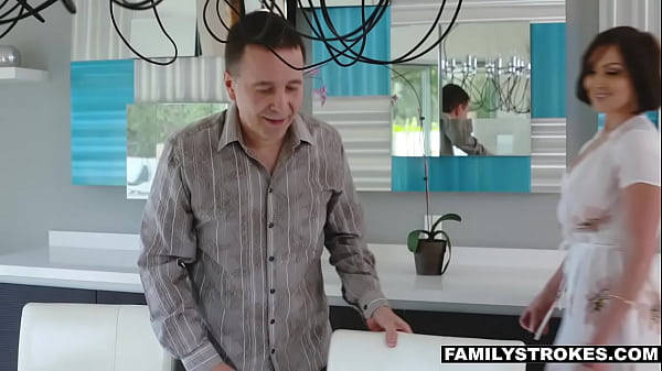 Play MP4 - StepAunt Fucking