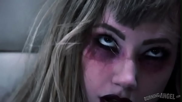 Goth teenager goes nuts and bangs an orderly in the asylum ivy wolfe