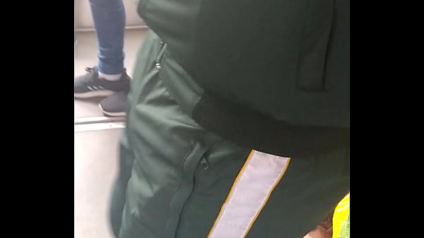 Play MP4 - Viajando duro