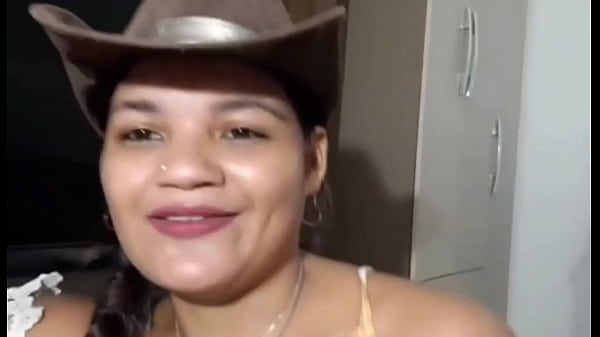 Play MP4 - Tigresa transando dando o c&uacute; no meio do mato