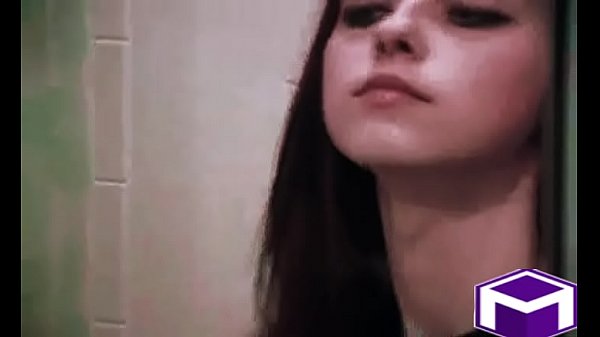 Play MP4 - Liz Vicious  LOTION AFTER A SHOWER