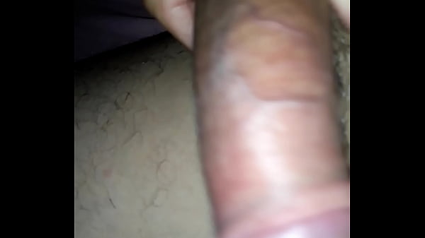 Play MP4 - Brincando com a rola e pensando nas casadas gostosas