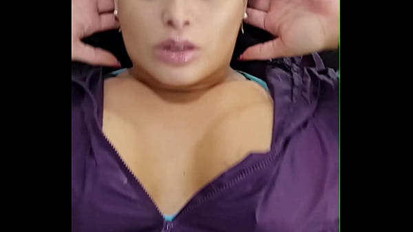 Play MP4 - Angel Lima se exibindo na academia antes de dar a buceta e ganhar porra