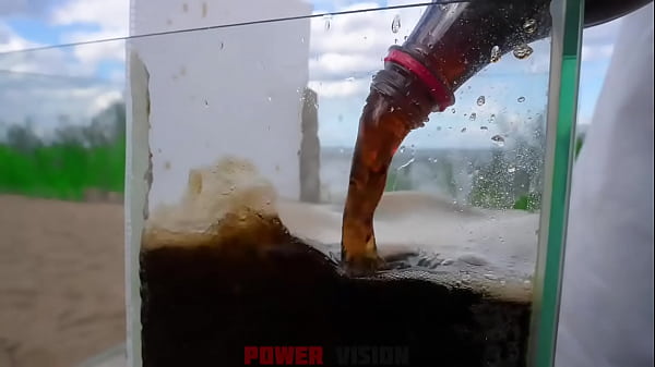 Coca cola and mentos