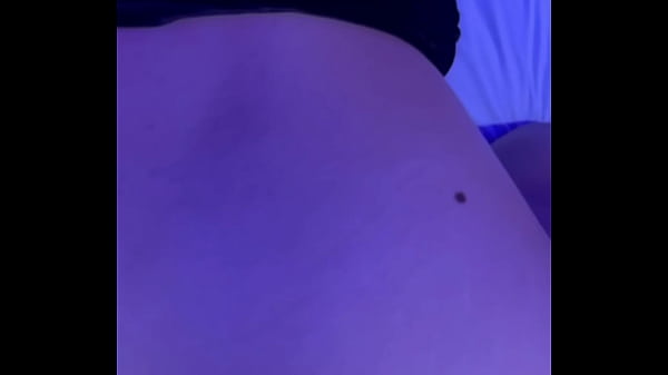 Seguidor paga por follarme y lo graba parte 2 