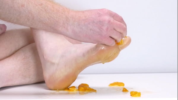 Juicy fruit trample and eat 