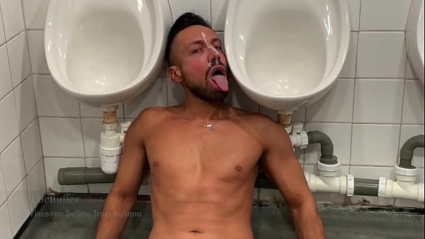 usata come una troia 