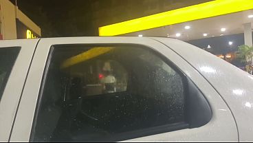 Marido sai com esposa a procura de um comedor desconhecido pelas ruas de s&atilde;o paulo completo no red 