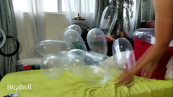 I really like to play with condoms 