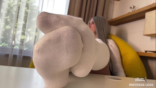 GoddessFoot Teasing InCute White KneeSocks On The White Table