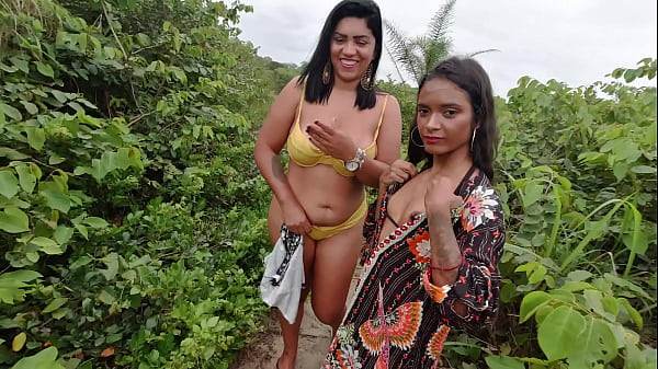 Ninfeta Carioca: Fodendo no Mato com casal Sem Camisinha fomos pegos no ato e continuamos a transar 