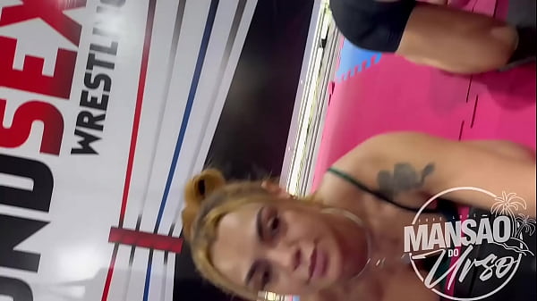 Nonton Ficamos Excitadas Malhando E Tiramos Toda A Roupa thumbnail