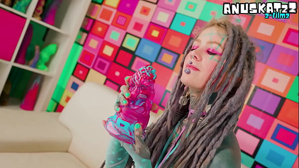 Tatted beauty squirt session &ndash; anal stretching toys & prolapse